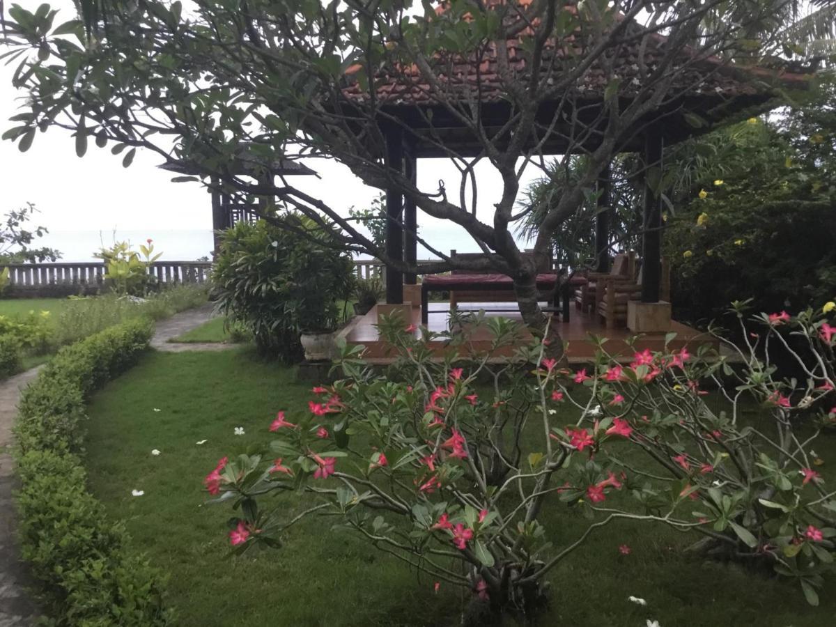 Bali North Beach B&B Tianyar Kültér fotó