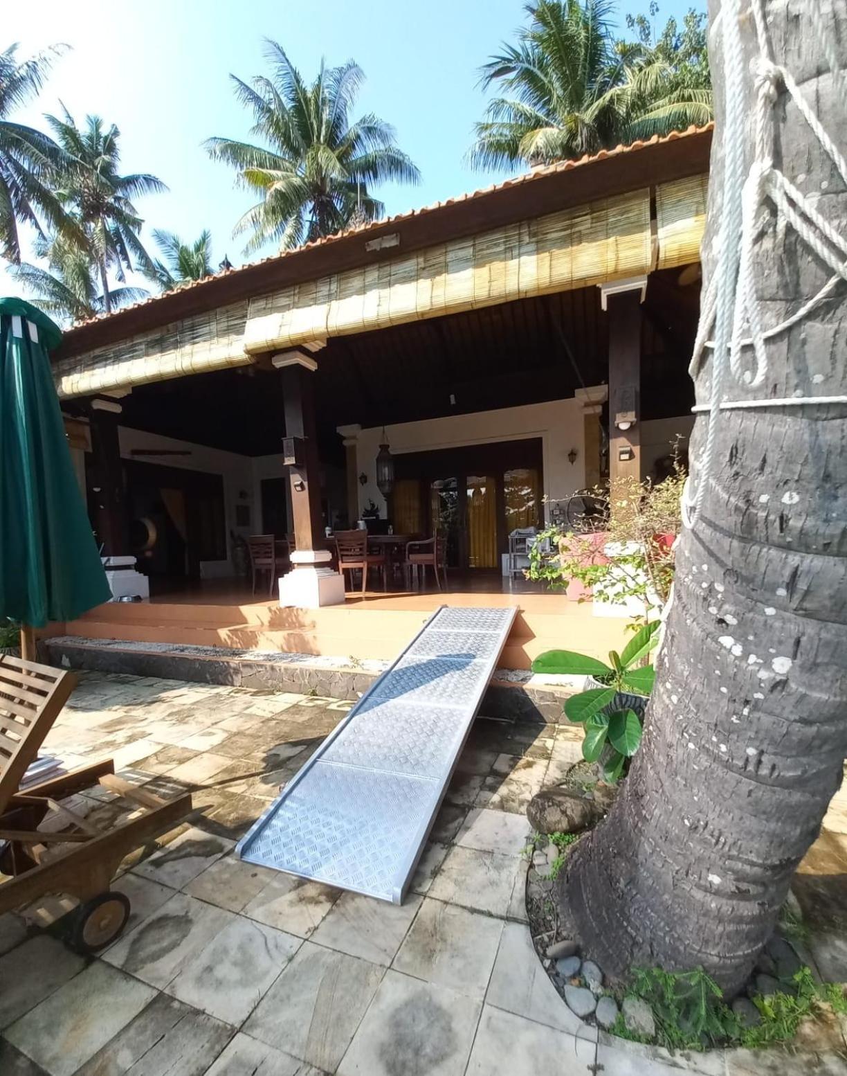 Bali North Beach B&B Tianyar Kültér fotó