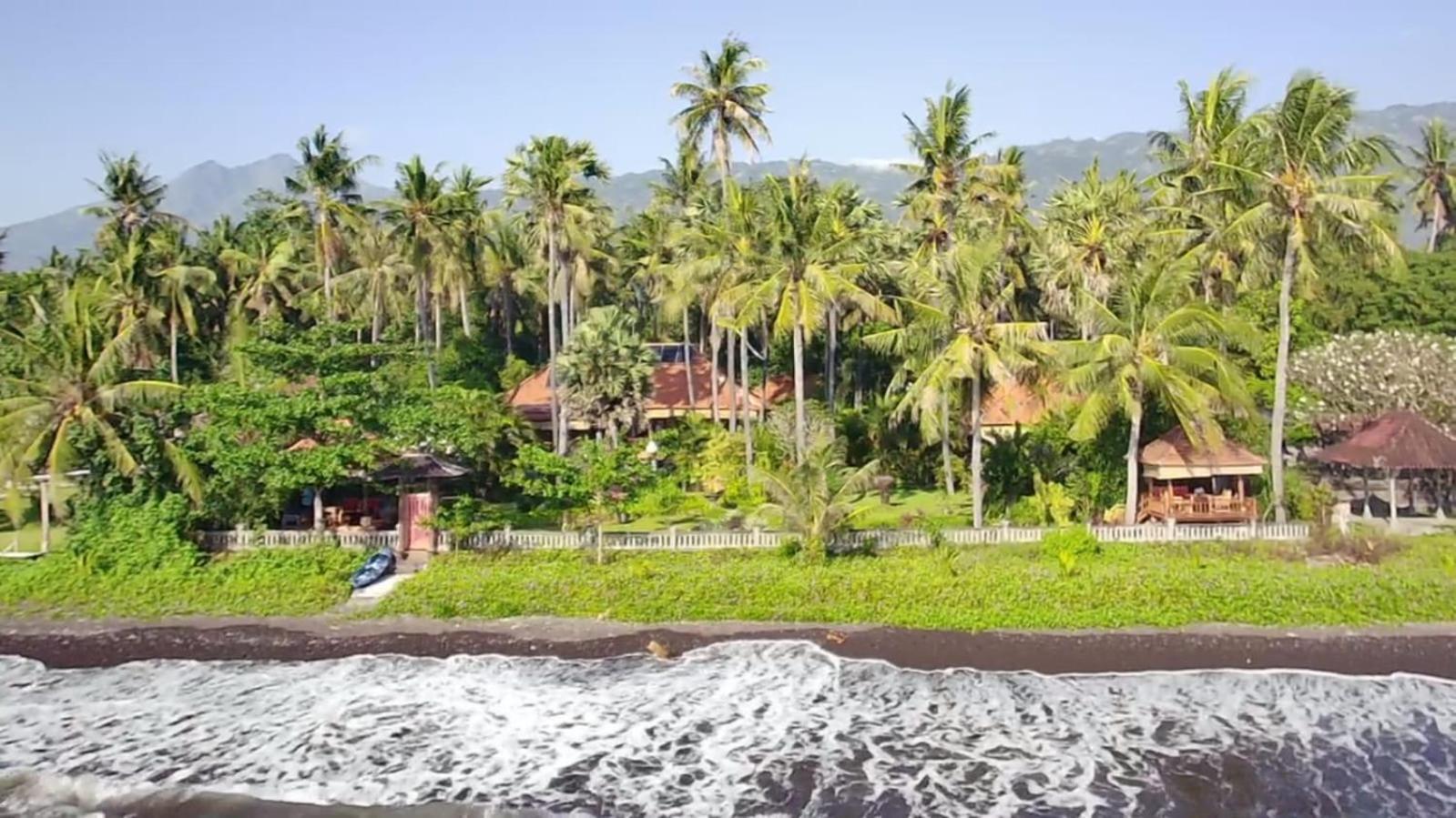 Bali North Beach B&B Tianyar Kültér fotó