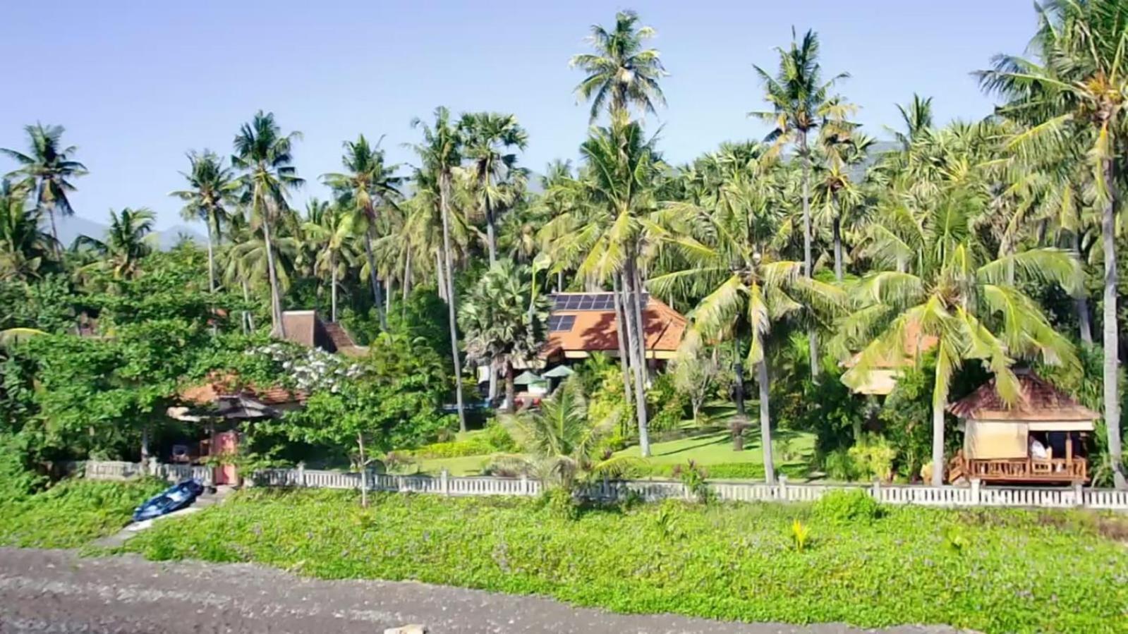 Bali North Beach B&B Tianyar Kültér fotó